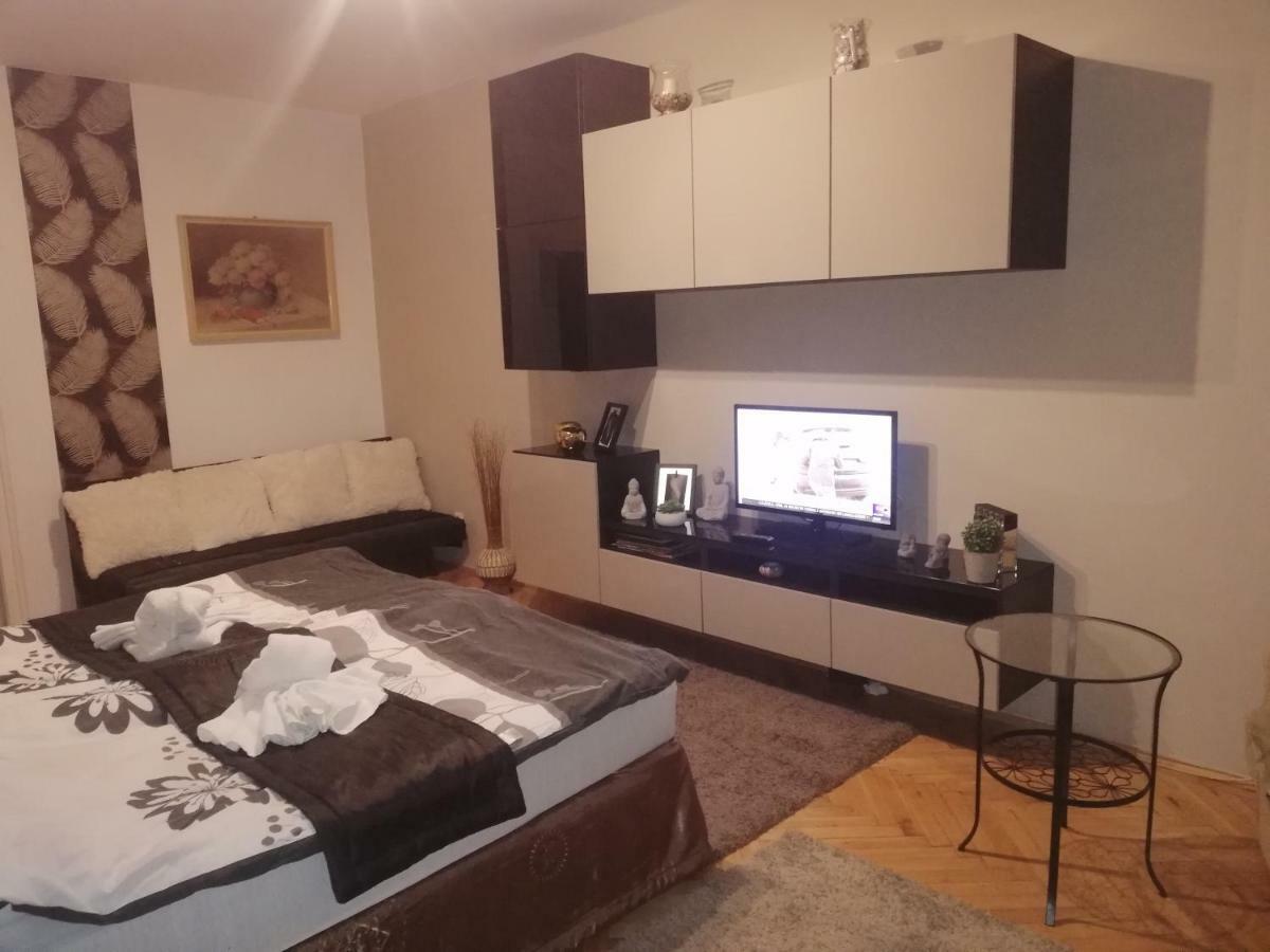 נג'קניז'ה Heni Apartman מראה חיצוני תמונה
