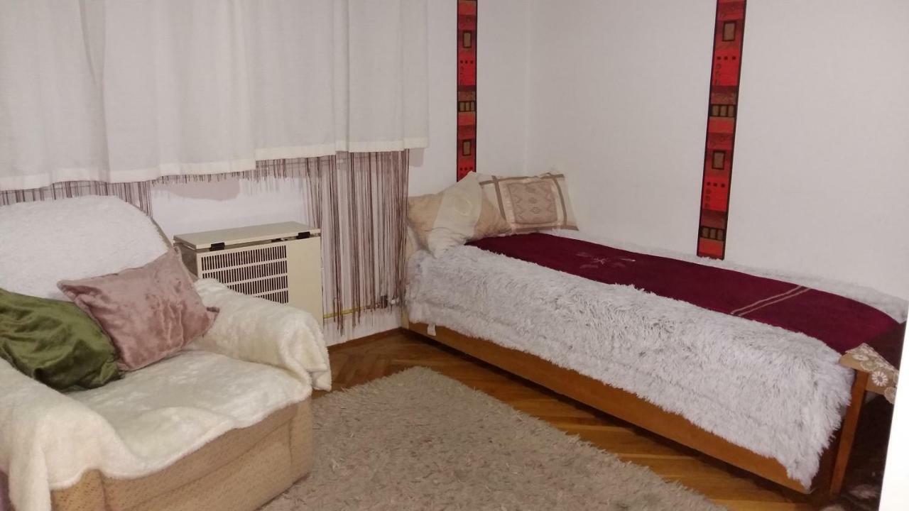 נג'קניז'ה Heni Apartman מראה חיצוני תמונה